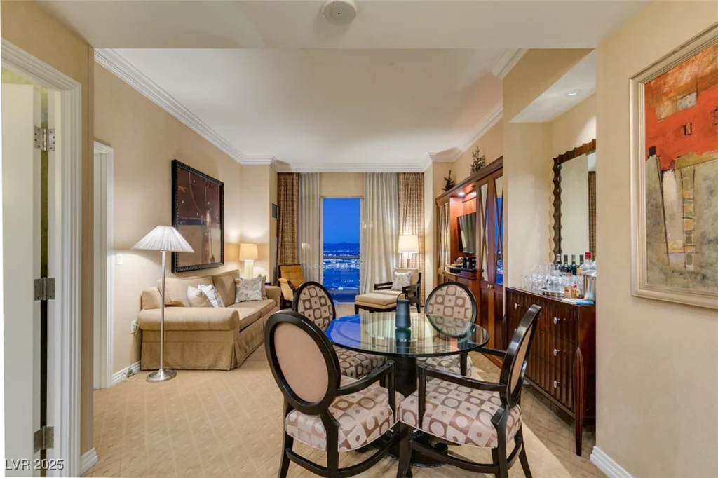 145 HARMON, Las Vegas, NV 89109