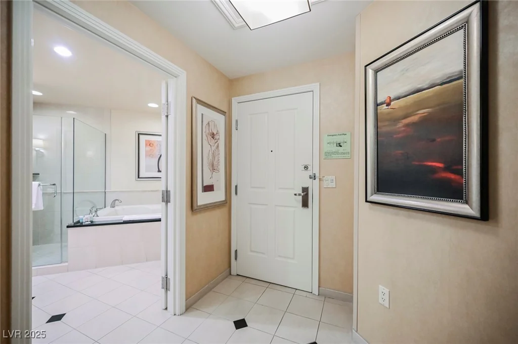 145 HARMON, Las Vegas, NV 89109