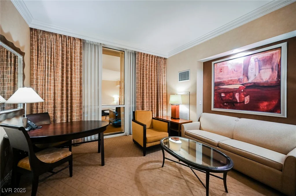 145 HARMON, Las Vegas, NV 89109