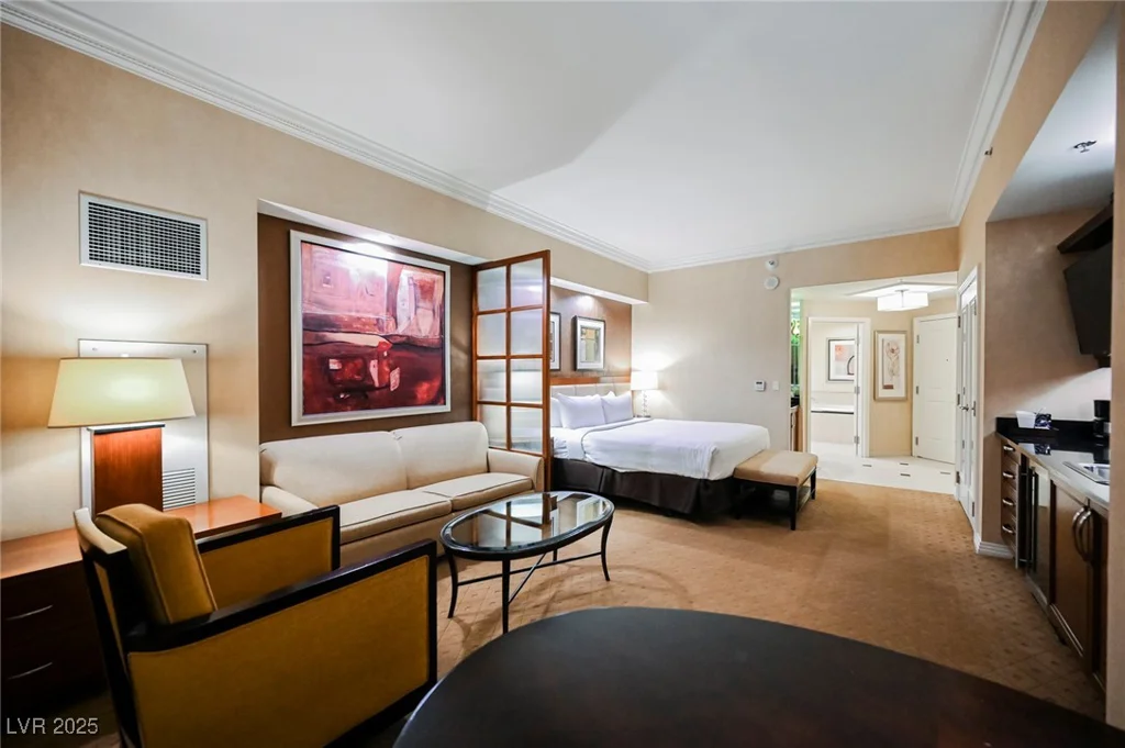 145 HARMON, Las Vegas, NV 89109