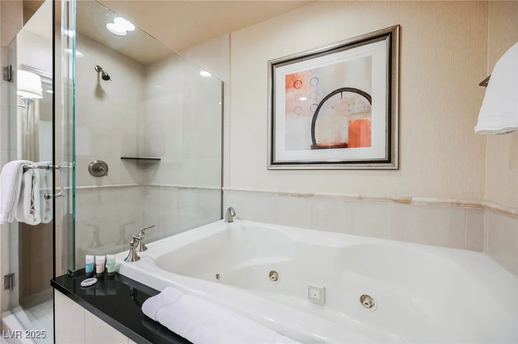145 HARMON, Las Vegas, NV 89109