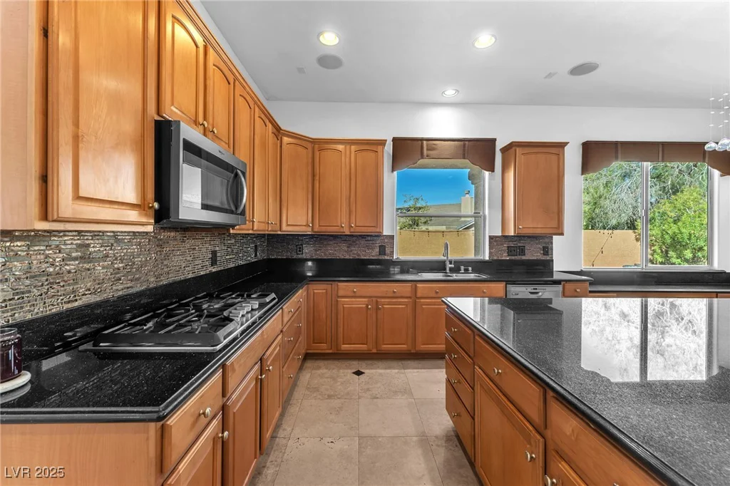 2566 Antique Blossom, Henderson, NV 89052
