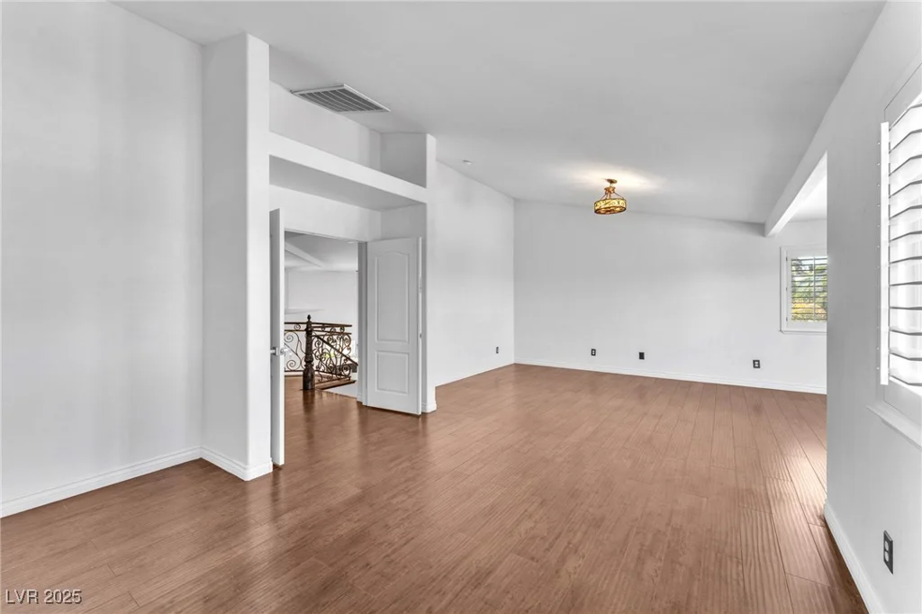 2566 Antique Blossom, Henderson, NV 89052