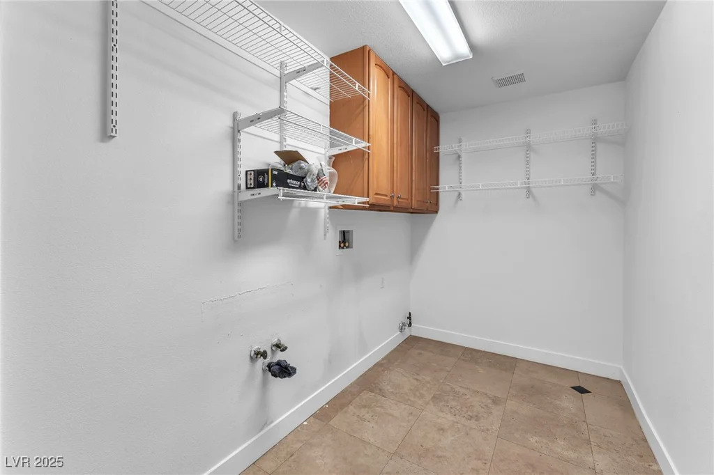 2566 Antique Blossom, Henderson, NV 89052