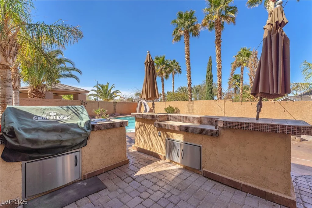 2566 Antique Blossom, Henderson, NV 89052
