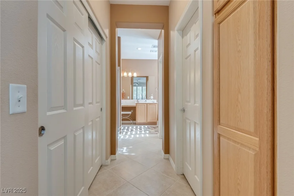 4705 Bersaglio, Las Vegas, NV 89135