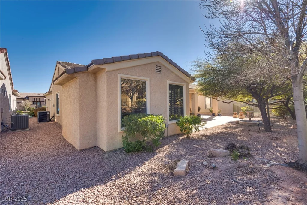 4705 Bersaglio, Las Vegas, NV 89135