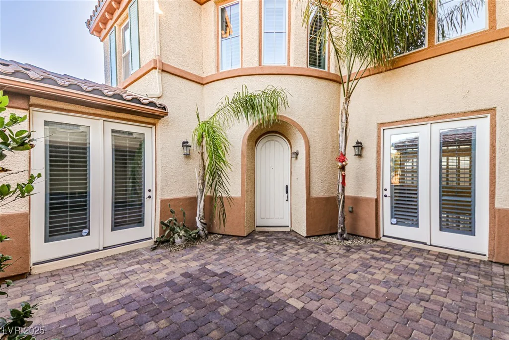 7293 Iron Oak, Las Vegas, NV 89113