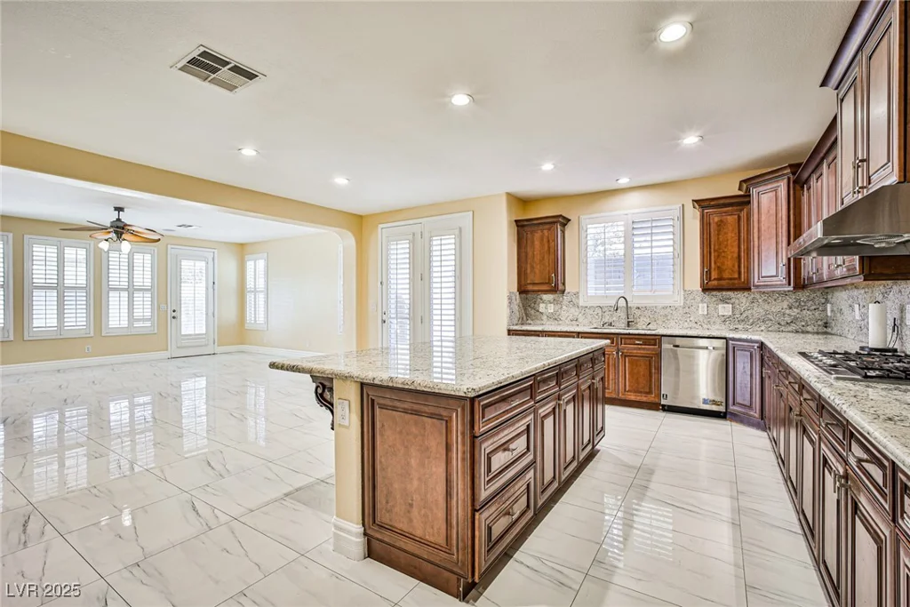 7293 Iron Oak, Las Vegas, NV 89113