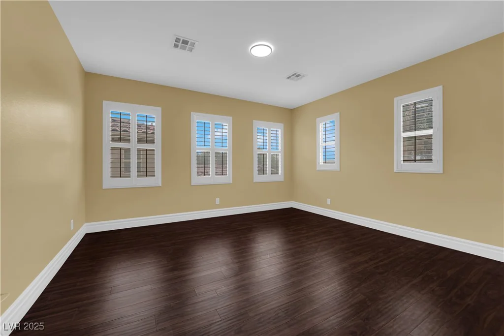 7293 Iron Oak, Las Vegas, NV 89113