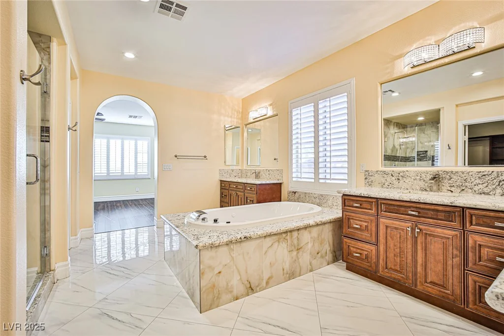 7293 Iron Oak, Las Vegas, NV 89113