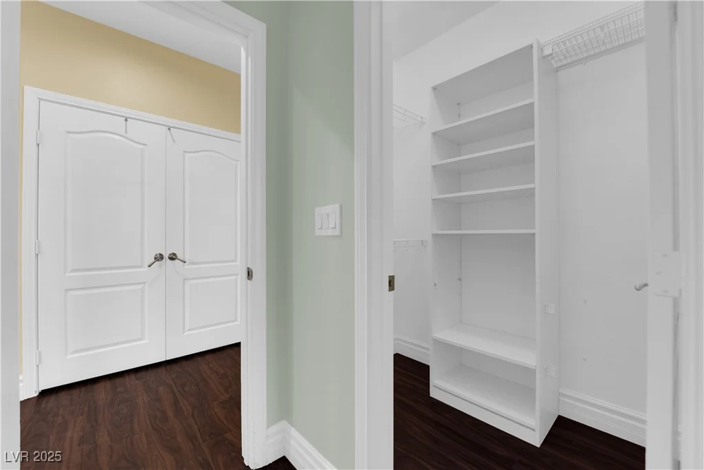 7293 Iron Oak, Las Vegas, NV 89113