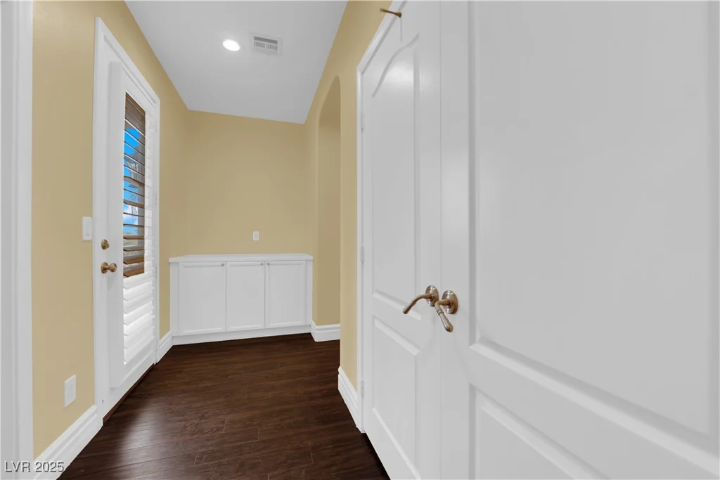 7293 Iron Oak, Las Vegas, NV 89113