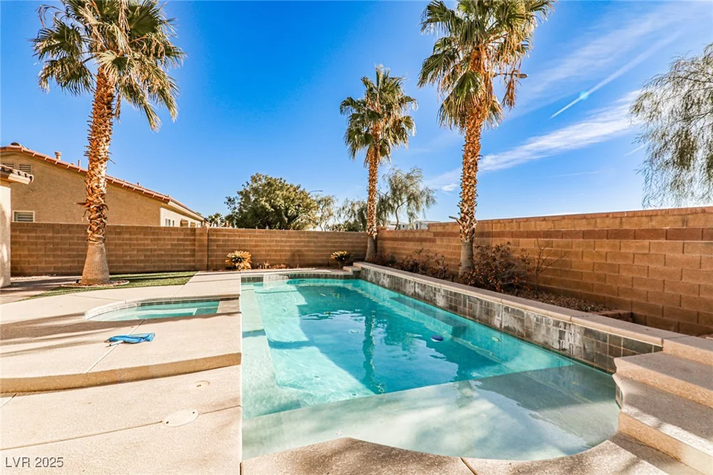 7293 Iron Oak, Las Vegas, NV 89113
