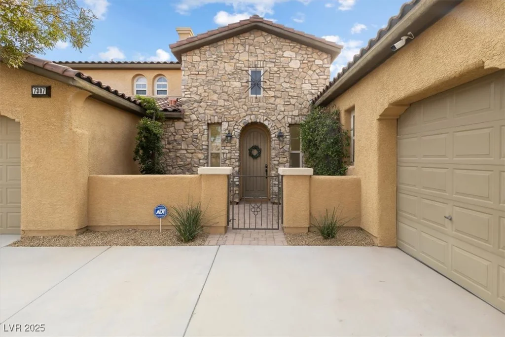 7307 Iron Oak, Las Vegas, NV 89113