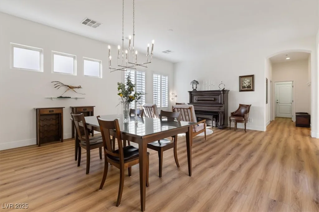 7307 Iron Oak, Las Vegas, NV 89113