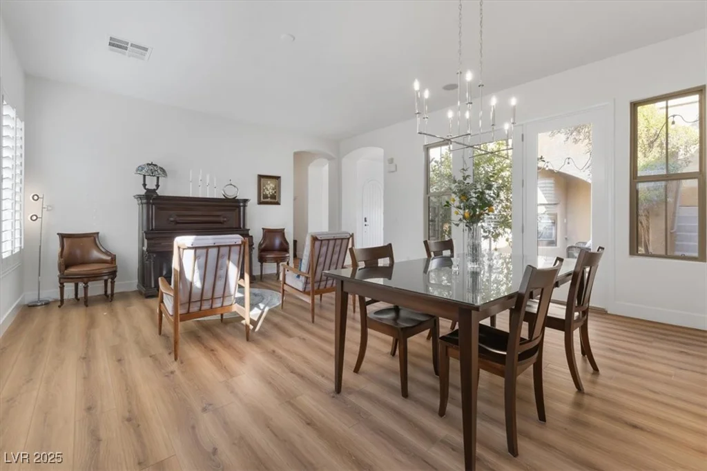 7307 Iron Oak, Las Vegas, NV 89113