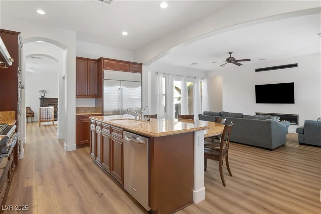 7307 Iron Oak, Las Vegas, NV 89113