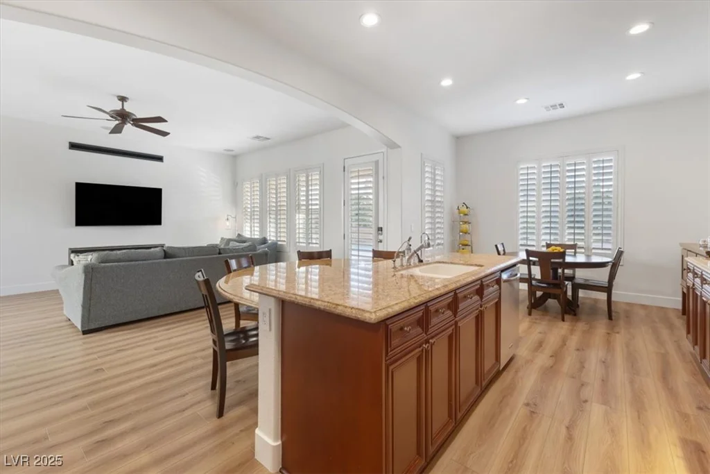 7307 Iron Oak, Las Vegas, NV 89113