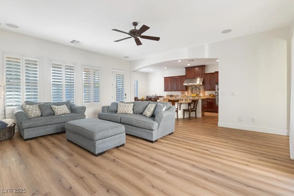 7307 Iron Oak, Las Vegas, NV 89113