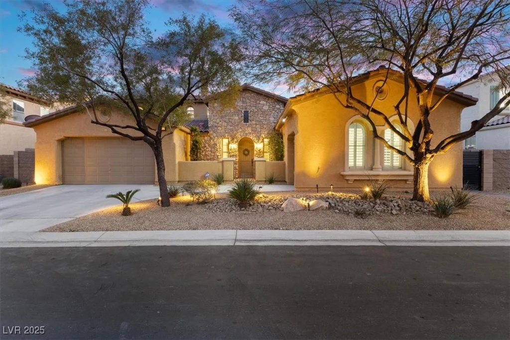 7307 Iron Oak, Las Vegas, NV 89113