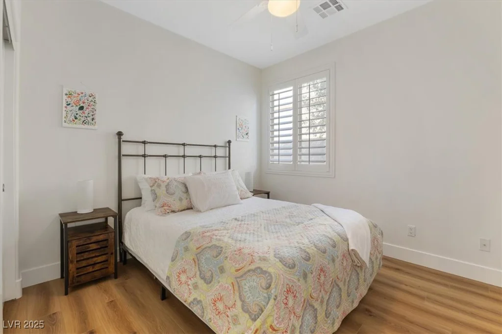 7307 Iron Oak, Las Vegas, NV 89113