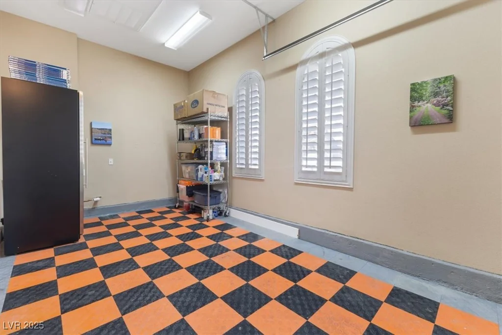 7307 Iron Oak, Las Vegas, NV 89113