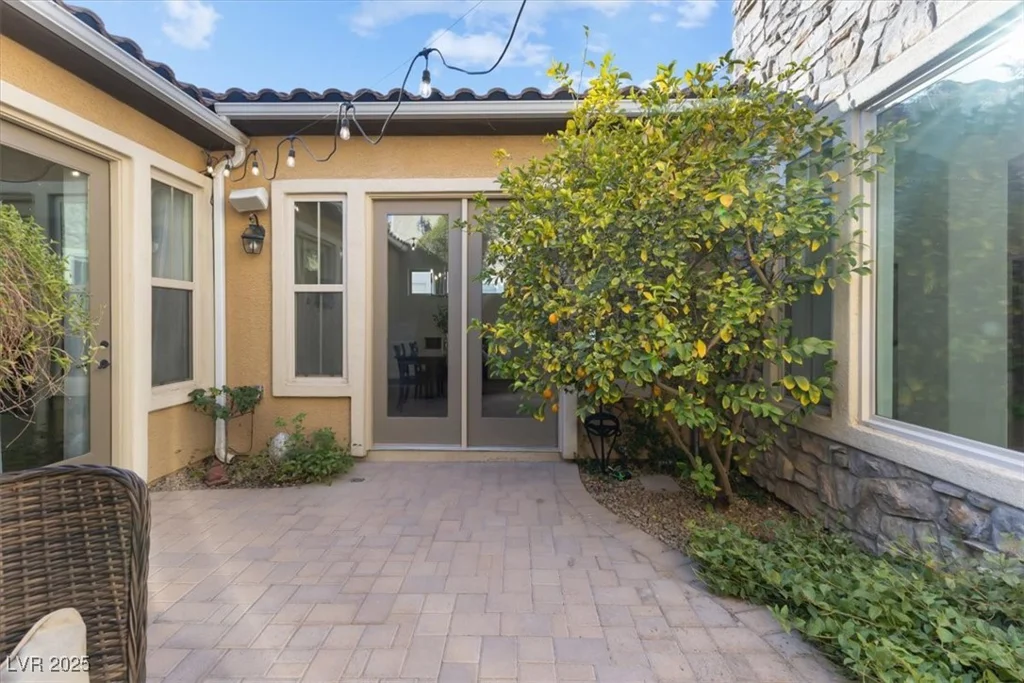7307 Iron Oak, Las Vegas, NV 89113