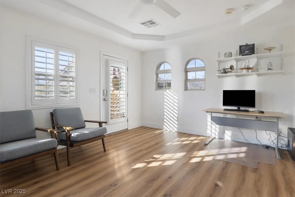 7307 Iron Oak, Las Vegas, NV 89113