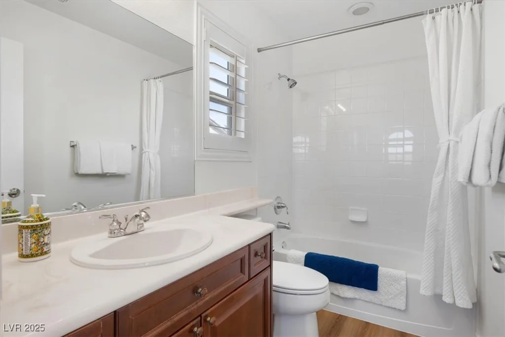 7307 Iron Oak, Las Vegas, NV 89113