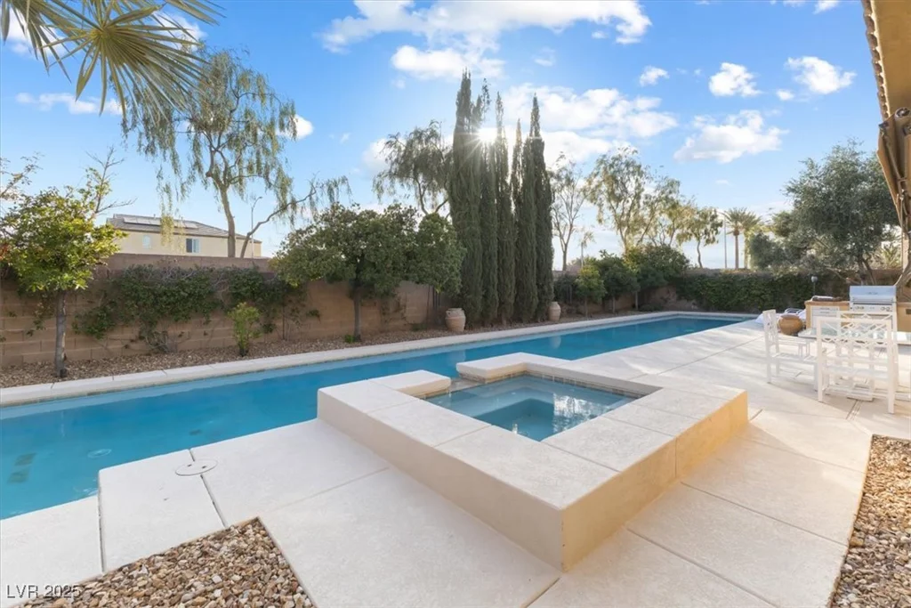 7307 Iron Oak, Las Vegas, NV 89113