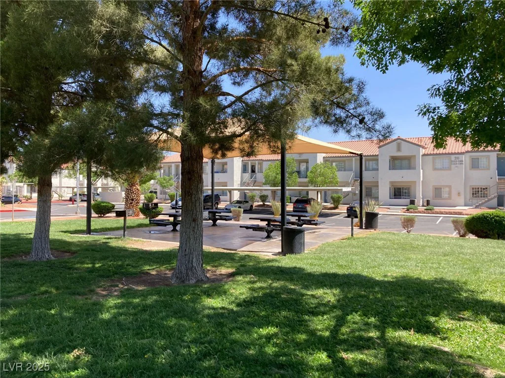 3318 Decatur, Las Vegas, NV 89130