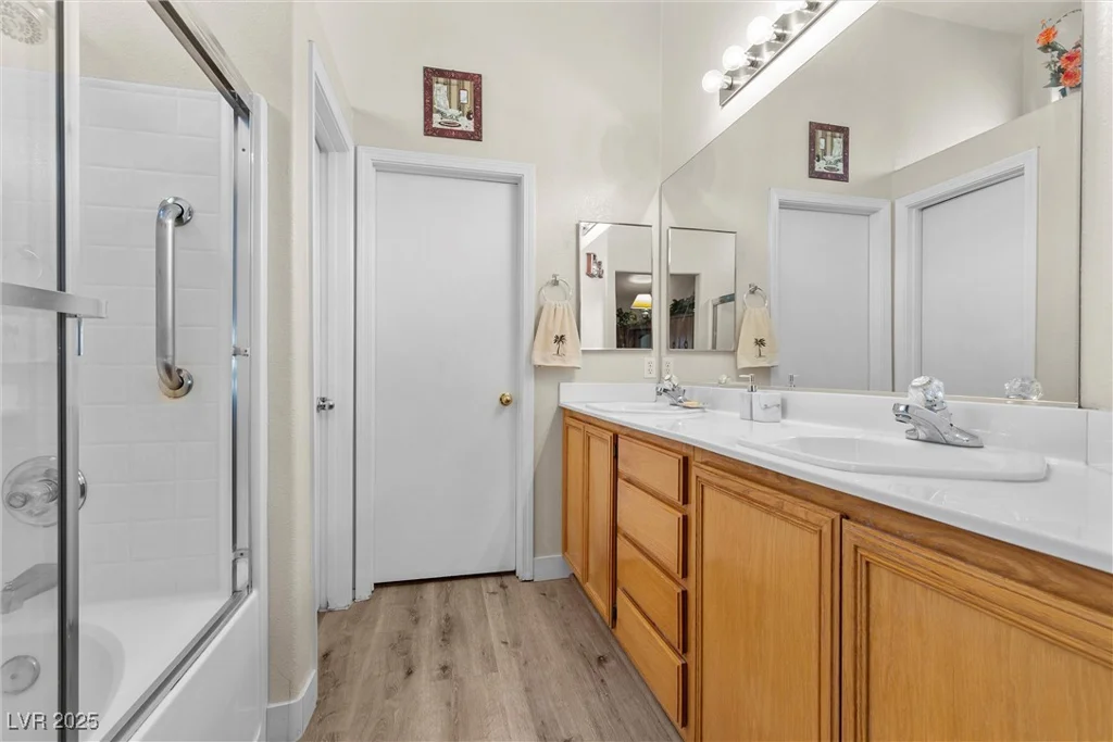 6611 Cinnabar Coast, North Las Vegas, NV 89084