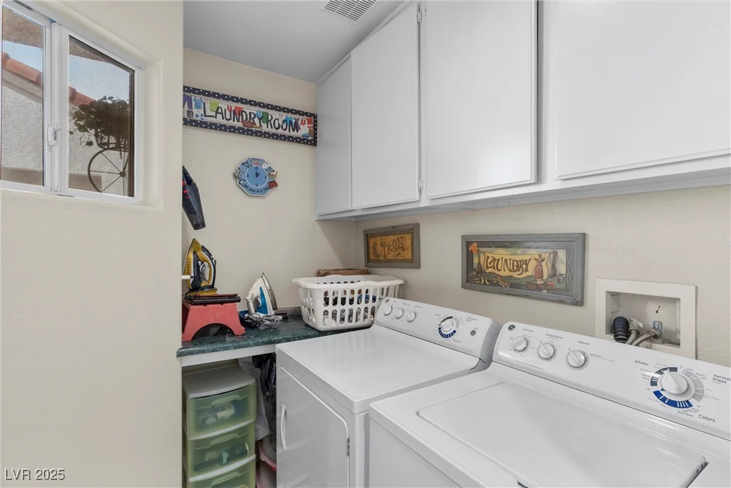 6611 Cinnabar Coast, North Las Vegas, NV 89084