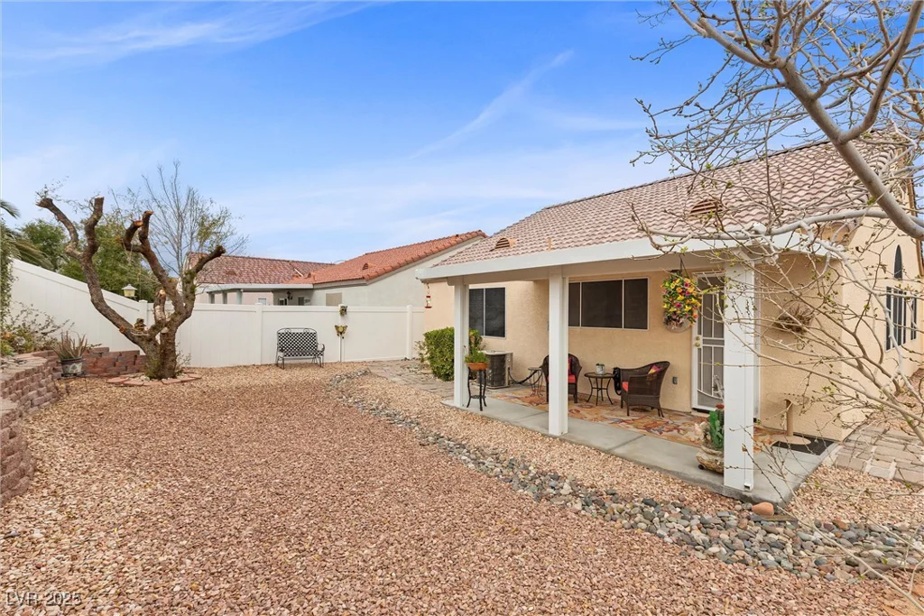 6611 Cinnabar Coast, North Las Vegas, NV 89084