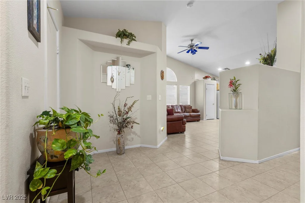 6611 Cinnabar Coast, North Las Vegas, NV 89084