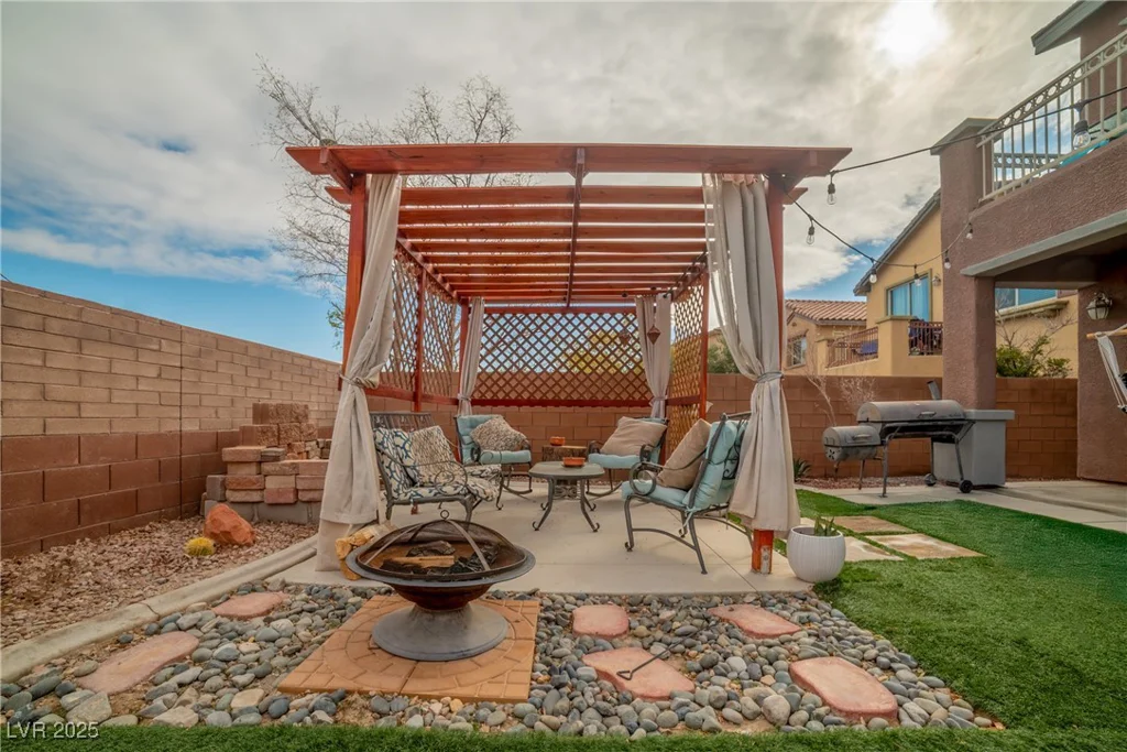 10548 Nantucket Ridge, Las Vegas, NV 89166