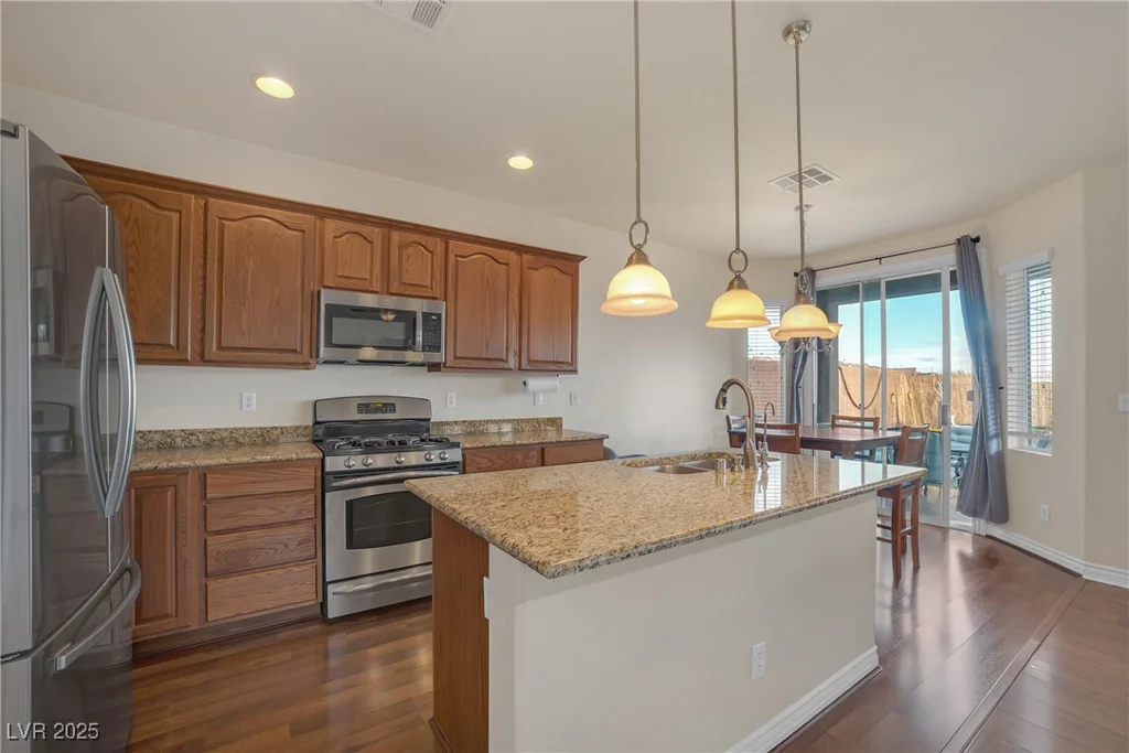 10548 Nantucket Ridge, Las Vegas, NV 89166
