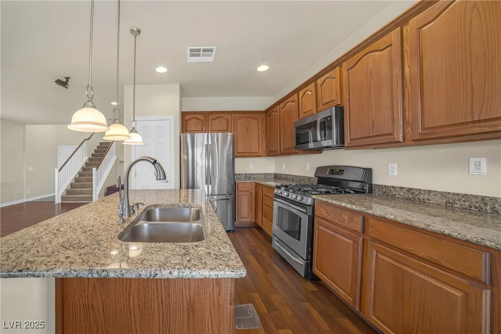 10548 Nantucket Ridge, Las Vegas, NV 89166