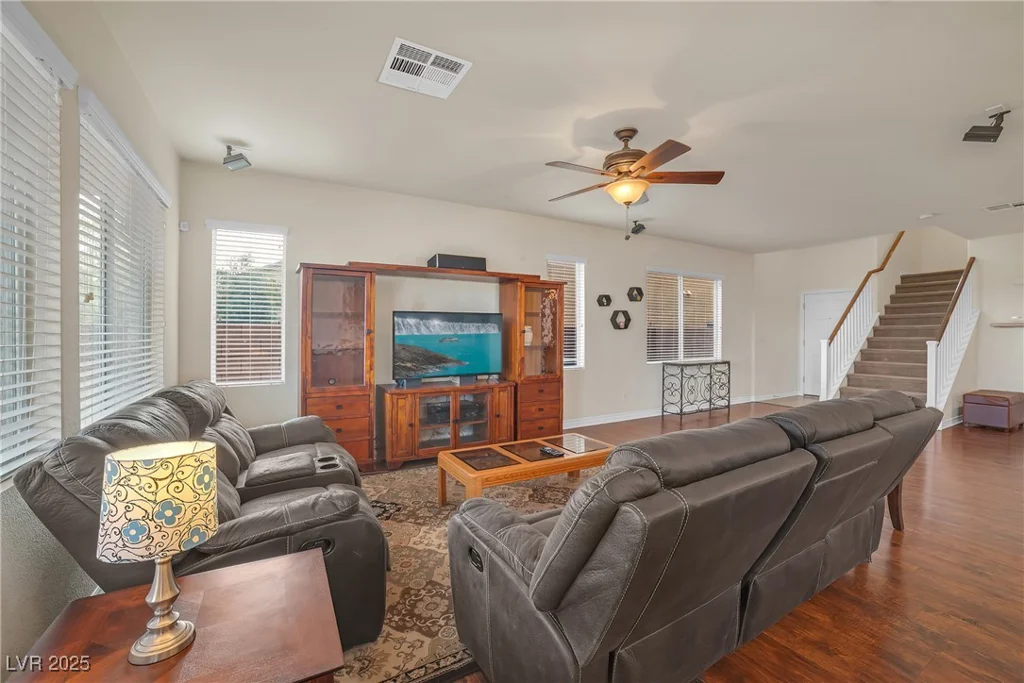 10548 Nantucket Ridge, Las Vegas, NV 89166