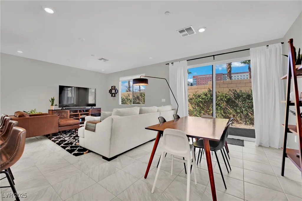 6945 Trevelez, Las Vegas, NV 89149