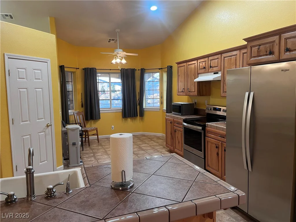 1900 Highland, Pahrump, NV 89048