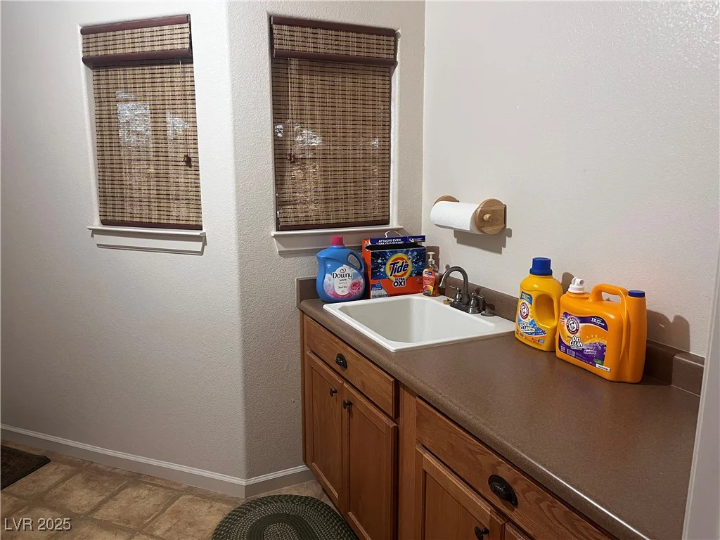 1900 Highland, Pahrump, NV 89048