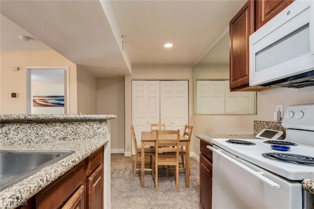 5138 Jones, Las Vegas, NV 89118