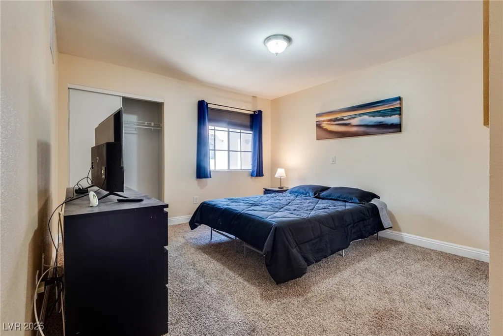 5138 Jones, Las Vegas, NV 89118