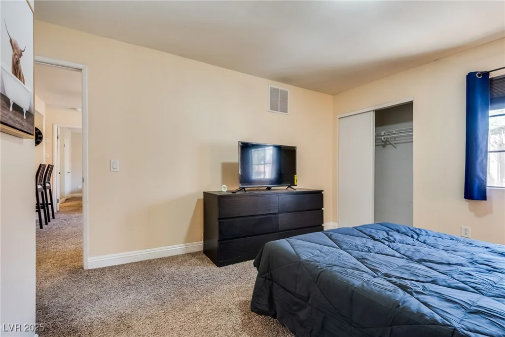 5138 Jones, Las Vegas, NV 89118