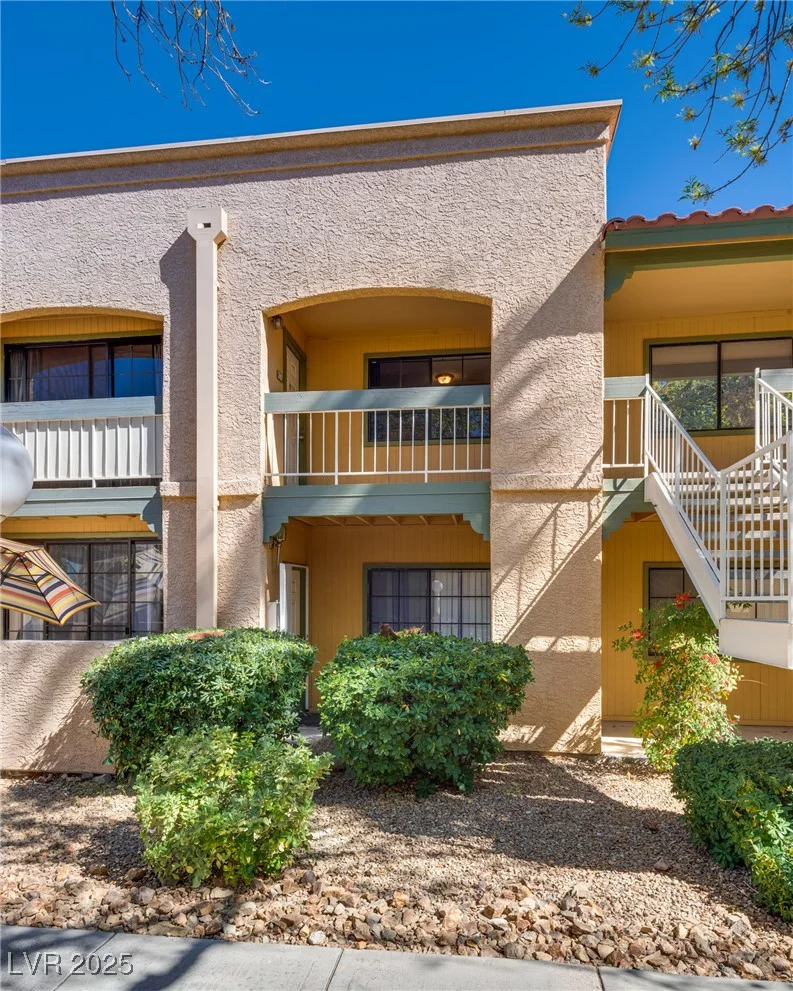 5138 Jones, Las Vegas, NV 89118