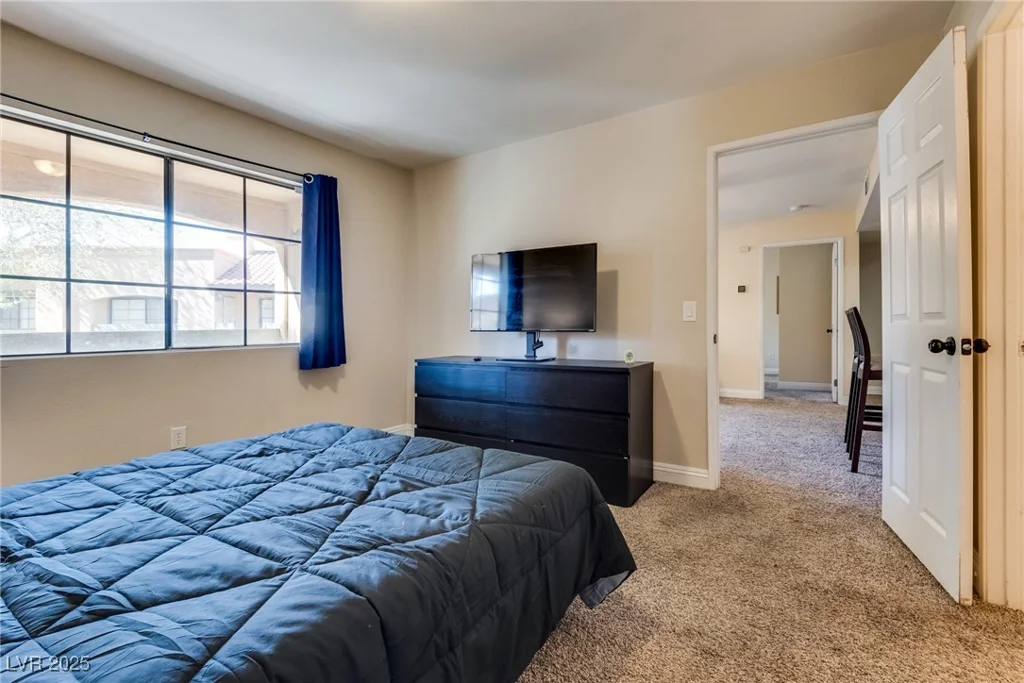 5138 Jones, Las Vegas, NV 89118