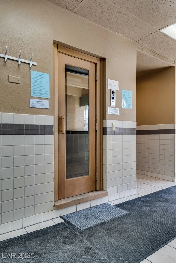 5138 Jones, Las Vegas, NV 89118