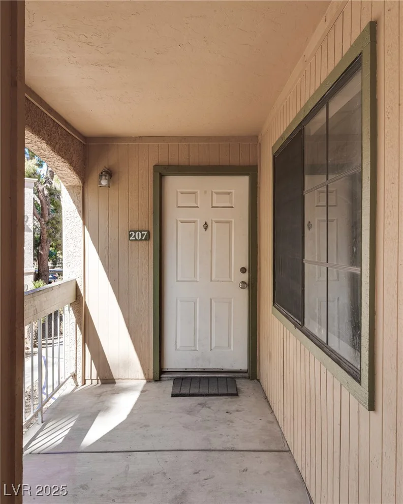 5138 Jones, Las Vegas, NV 89118